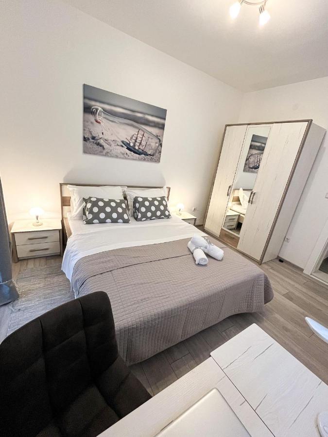 Apartments T&T Trogir Exterior photo